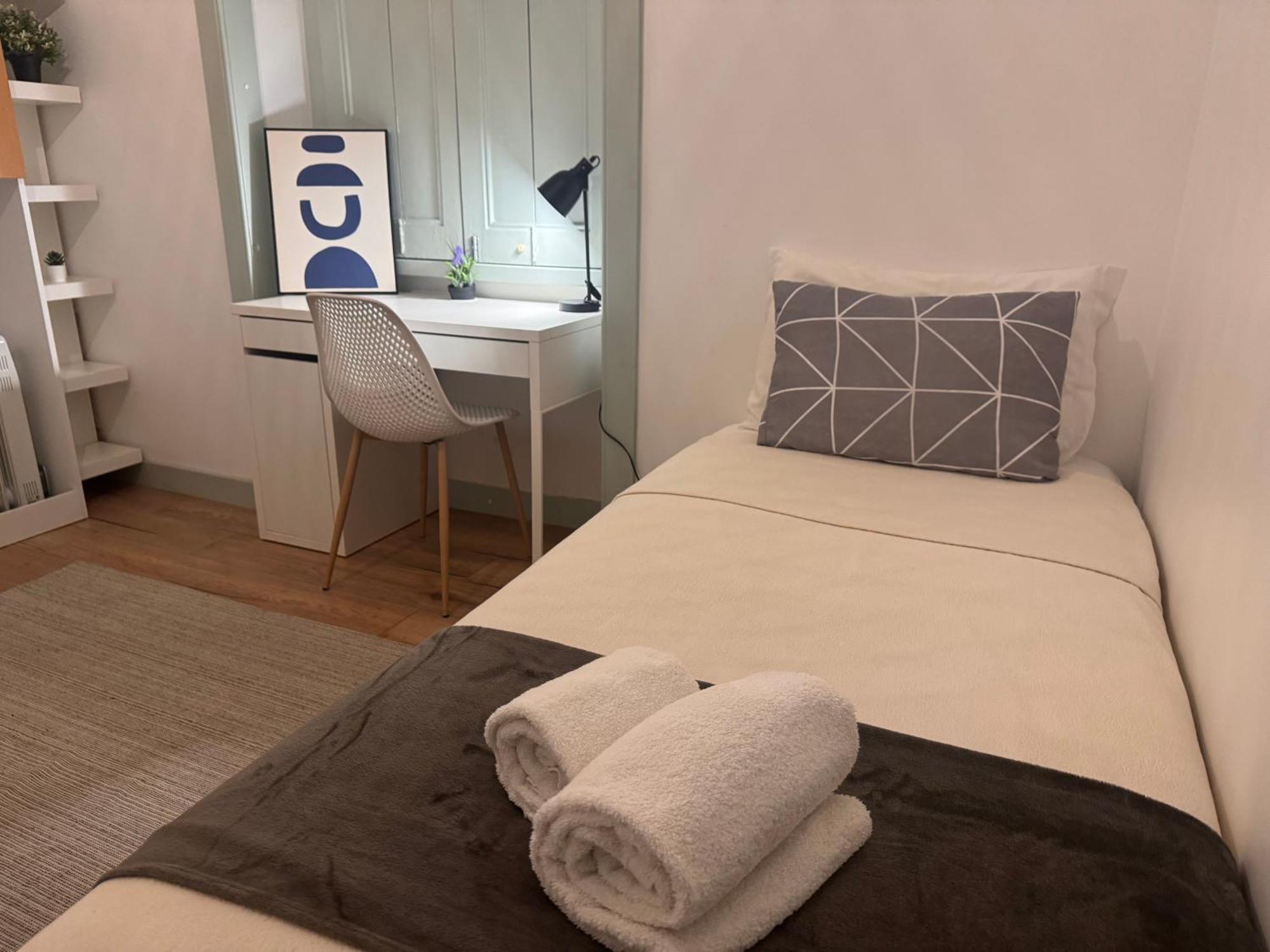 Arroios Hostel *